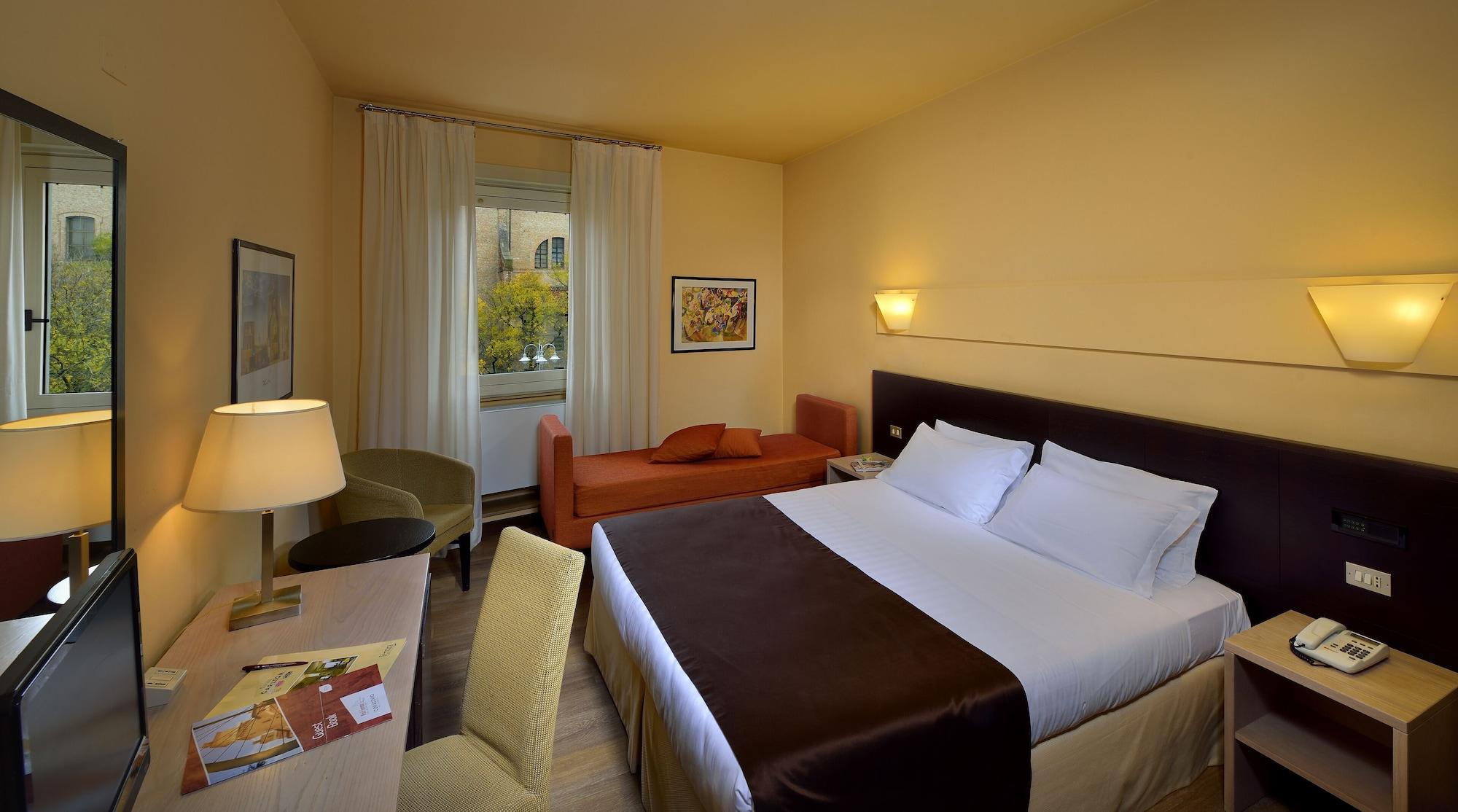Carlton 3* Ferrara